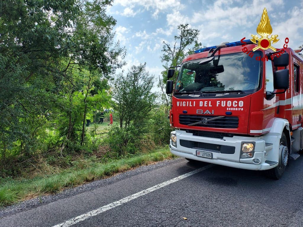 Immagine per Fiamme nella notte a Dolegna del Collio, a fuoco la vineria Vencò 